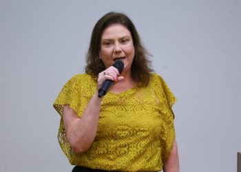 Projeto garante acesso de motorista com esclerose a vagas para pessoa com deficiência