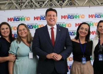 Felipe Camarão toma posse como governador interino