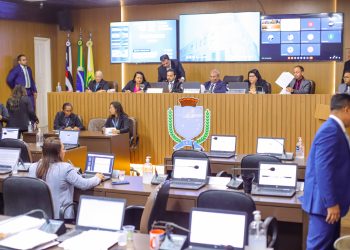 Câmara aprova 13 Projetos de Lei em redação final