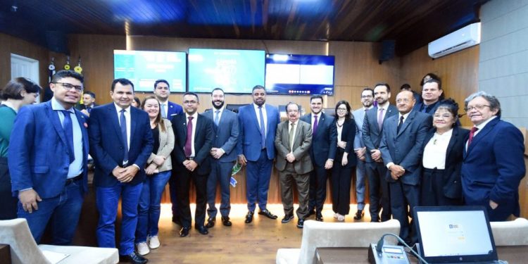 Câmara nomeia mais três servidores aprovados em concurso público