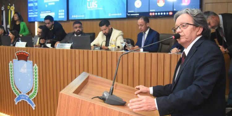 Dr. Gutemberg realiza evento em comemoração ao Dia das Mães e distribui cestas básicas