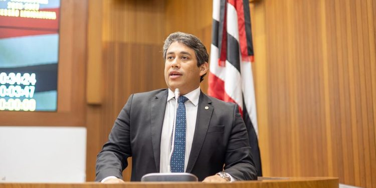 Proposta de Osmar Filho quer instituir o Dia Estadual de Combate ao Abuso e à Exploração Sexual de Crianças e Adolescentes