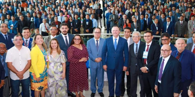 Ceadema 2023- Iracema Vale reafirma compromisso com evangélicos em prol dos maranhenses