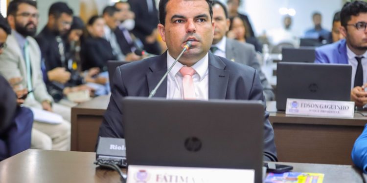 Vereador Álvaro Pires quer acordo para que seja pago o reajuste aos servidores públicos de São Luís