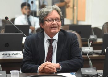 Dr. Gutemberg quer instituir obrigatoriedade de brigada de incêndio em shoppings e hipermercados