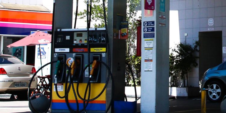 Petrobras reduz preços da gasolina em 5,3% e do GLP em 3,9%