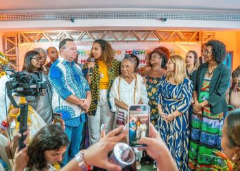 Em agenda com ministra Anielle Franco, Iracema afirma que criação de Centro da Mulher Negra fortalece pauta antirracista
