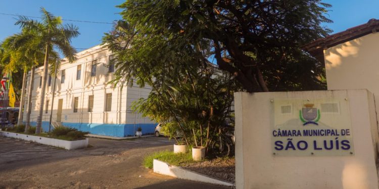 Câmara decreta ponto facultativo nos dias 24 de julho e 02 de agosto