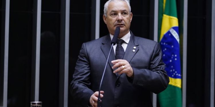 Proposta aumenta penas em caso de crimes durante calamidade pública