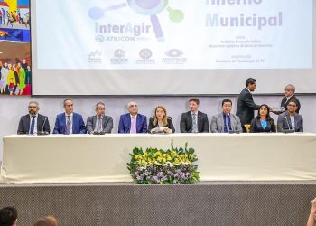 Deputados prestigiam seminário do TCE/MA sobre controle interno municipal