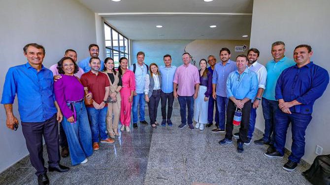 Iracema Vale destaca potencial turístico de Barreirinhas em visita à região com ministro do Turismo