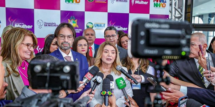 Iracema Vale afirma ser uma honra para o Maranhão sediar o 1º Encontro Nacional de Legisladoras