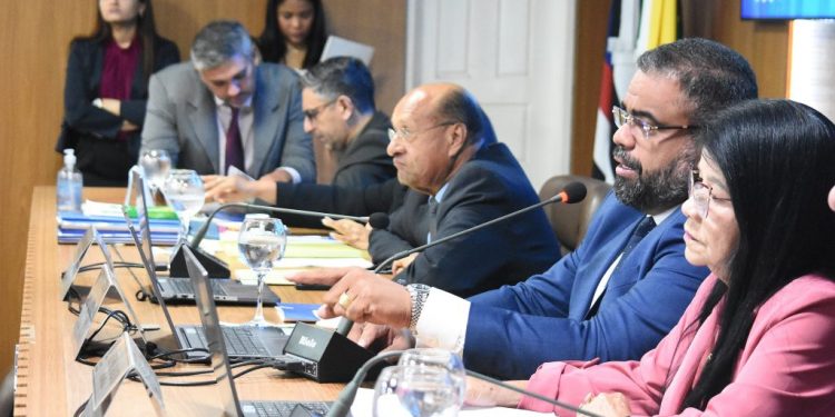 Câmara de São Luís passa adotar ponto biométrico para vereadores