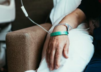 Combate ao câncer é tema de audiência na Câmara