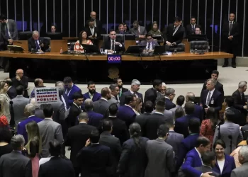 Presidente Lula sanciona LDO de 2024 com vetos e meta fiscal zero