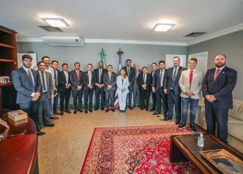 Iracema Vale firma parceria com TRE para instalação de posto avançado de biometria na Alema