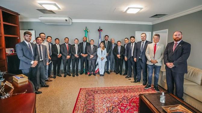 Iracema Vale firma parceria com TRE para instalação de posto avançado de biometria na Alema