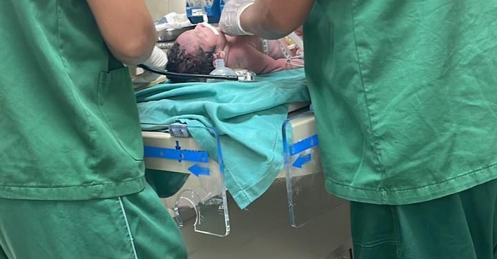 Desespero e revolta: Pai acusa equipe médica por risco de vida do filho recém-nascido