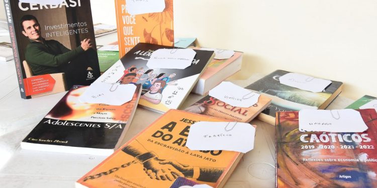 Câmara realiza a terceira edição da Feira Troca-Troca de Livros Usados