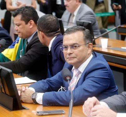 “Sim, eu votei NÃO pela não manutenção da prisão do Dep. Frazão.”  Disse o Deputado Federal Allan Garcês