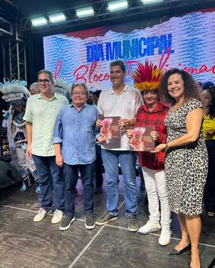 Dr. Gutemberg é homenageado pelos Blocos Tradicionais