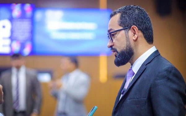 Vereador Wesley Sousa propõe lei para combater emergências climáticas em São Luís