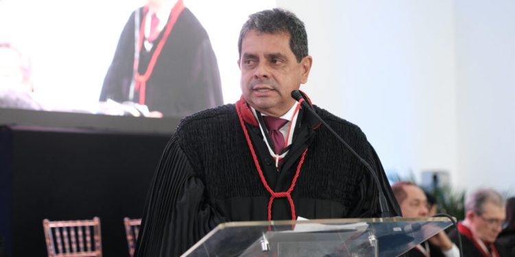 SÃO LUÍS – Danilo de Castro toma posse como procurador-geral de justiça do MPMA