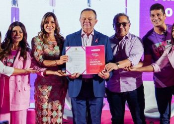 Iracema Vale prestigia ação estadual alusiva ao ‘Outubro Rosa’