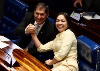 Aluguel de carro de assessora com dinheiro público gera críticas ao suplente Bene Camacho