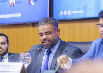 Paulo Victor anuncia Ponto Eletrônico e Sistema de Votação Eletrônica na Câmara de São Luís