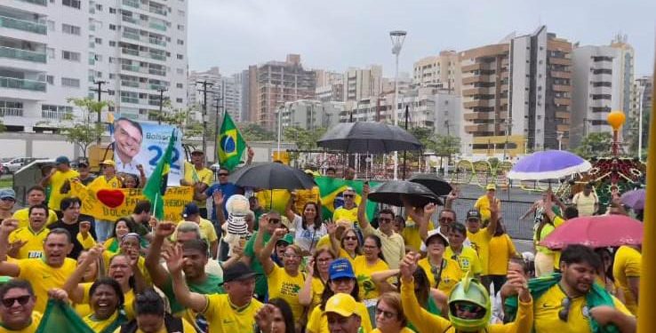 Direita do Maranhão desconsidera Bolsonaro e se racha em evento Pró-Anistia