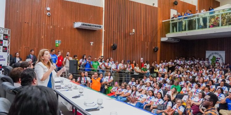 Iracema Vale reafirma compromisso com os agentes de saúde e fortalece ponte com o Governo