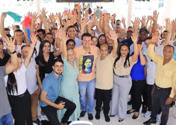 Vice-governador desmonta narrativa de Lahésio e entrega escola de qualidade em São Pedro dos Crentes