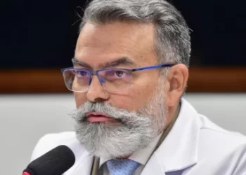 Câmara aprova projeto que proíbe distribuição de kits para uso de drogas em eventos