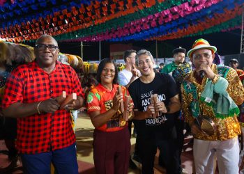 Deputado Osmar Filho celebra cultura popular em tradicional Encontro de Bois em Olinda Nova do Maranhão
