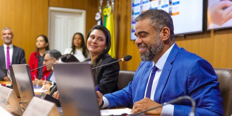 Vereador apresenta proposta para oferecer descanso digno a motoristas de app e entregadores em São Luís