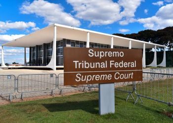 PV se contradiz no STF e flerta com o ridículo jurídico