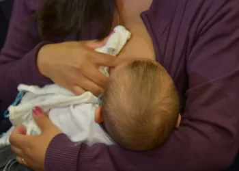 Campanha Mundial de Amamentação destaca aleitamento como ato de amor, saúde e preservação ambiental