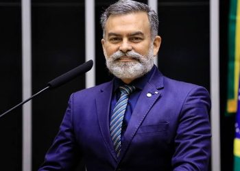 Allan Garcês rebate críticas de grupos de direita e defende trajetória política