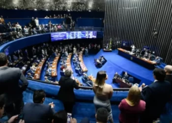 Senado aprova redução de prazos da Lei da Ficha Limpa e envia projeto à sanção presidencial