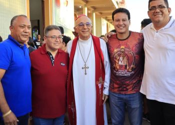 Festejo de São Raimundo dos Mulundus reúne prefeito Preto e vice-governador Felipe Camarão em Vargem Grande