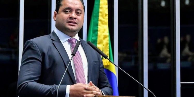 Weverton compartilha aeronave com “Careca do INSS”, alvo de fraude bilionária