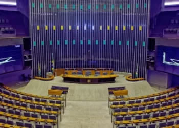 Semana no Congresso terá debates sobre anistia, reforma tributária e orçamento de 2026