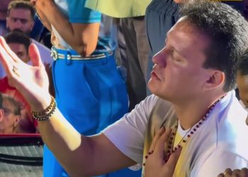 Fé e emoção marcam presença de Felipe Camarão no Círio de Nazaré em São Luís