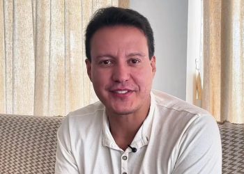 Trajetória na educação e na gestão pública inspira nova websérie de Felipe Camarão