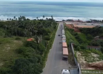 Obras na Avenida Litorânea avançam sobre área de preservação e levam MPF à Justiça Federal