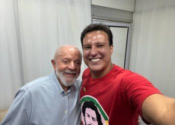 Com agenda de diálogo contínuo, Felipe Camarão integra grupo seleto de candidatos estratégicos do PT