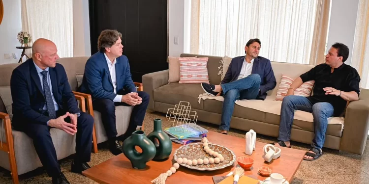 Felipe Camarão recebe ministro das Comunicações e discute expansão da internet no Maranhão