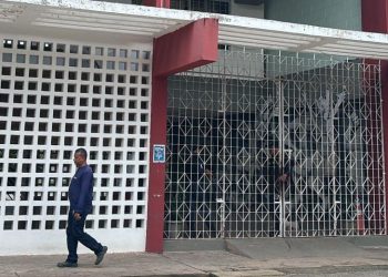 Entre o medo e a revolta: fechamento da Reitoria revela universidade à beira de nova crise