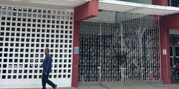 Entre o medo e a revolta: fechamento da Reitoria revela universidade à beira de nova crise